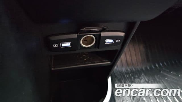 Hyundai Staria 2021 — ფოტო 20/20