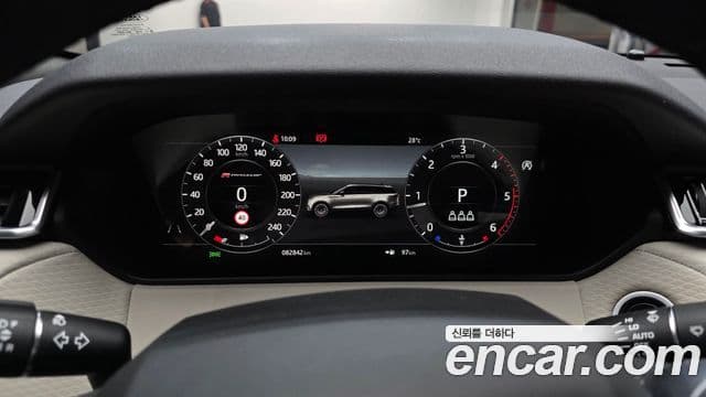 Land Rover Range Rover Velar 2019 — Фото 8/20
