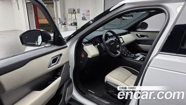 Land Rover Range Rover Velar 2019 — Фото 10/20