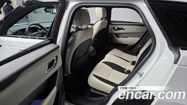 Land Rover Range Rover Velar 2019 — Фото 11/20