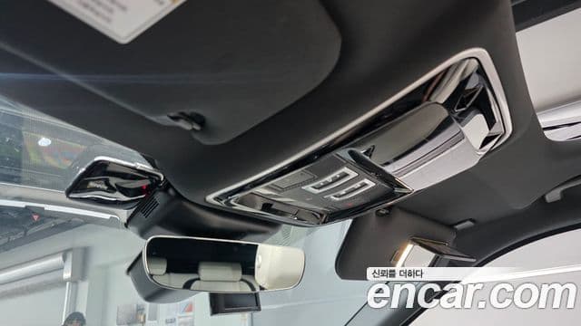 Land Rover Range Rover Velar 2019 — Şəkil 5/39