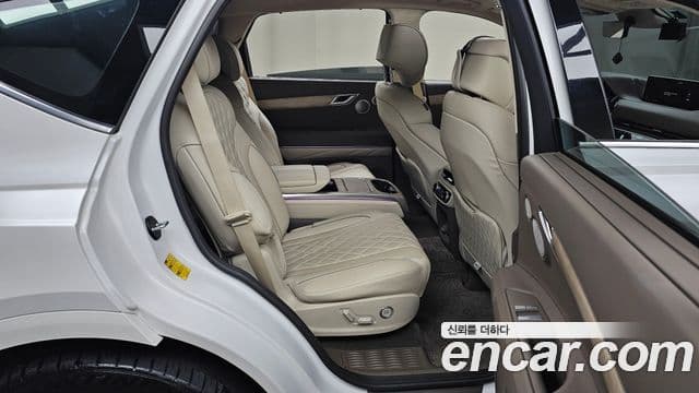 Genesis GV80 2023 — ფოტო 24/41