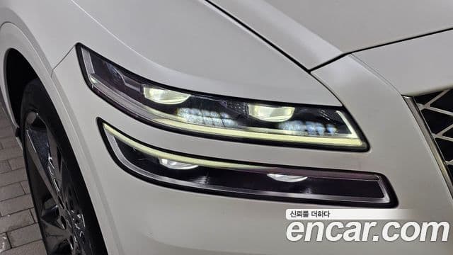 Genesis GV80 2023 — ფოტო 13/41