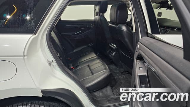 Land Rover Range Rover Evoque 2019 — Фото 11/20