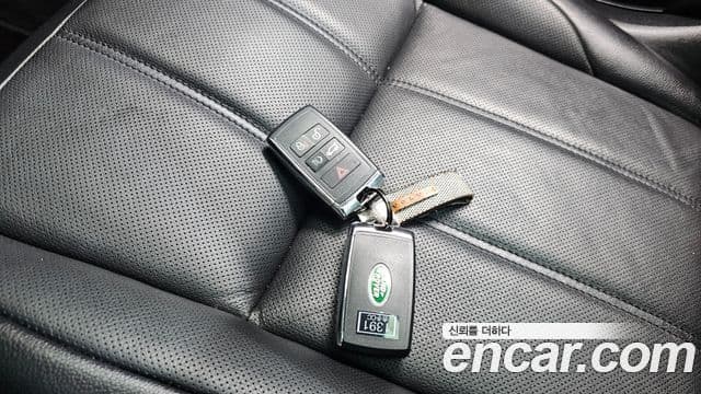 Land Rover Range Rover Evoque 2019 — Фото 15/20