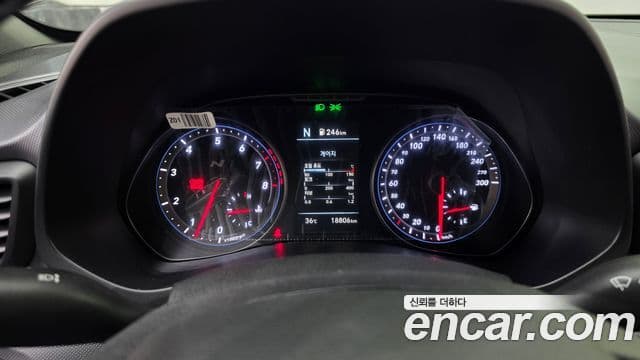 Hyundai Veloster 2019 — Şəkil 8/20