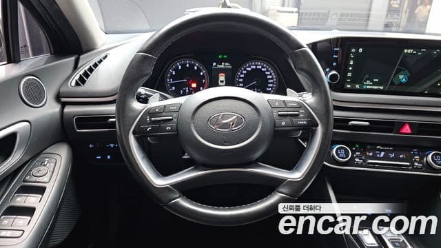 Hyundai Sonata 2022 — фото 12 из 20