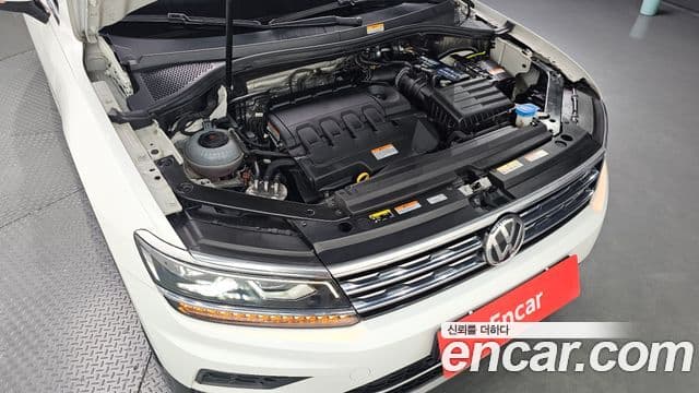 Volkswagen Tiguan 2020 — Şəkil 24/30