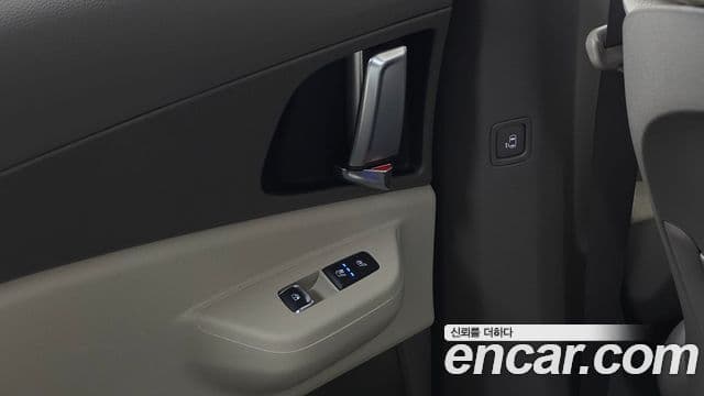Kia Carnival 2026 — ფოტო 19/20
