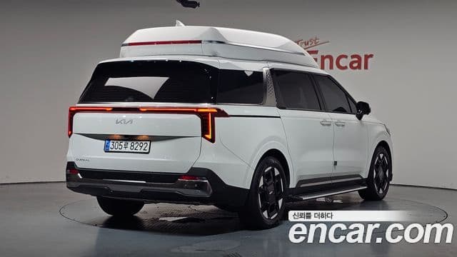 Kia Carnival 2024 — ფოტო 2/20