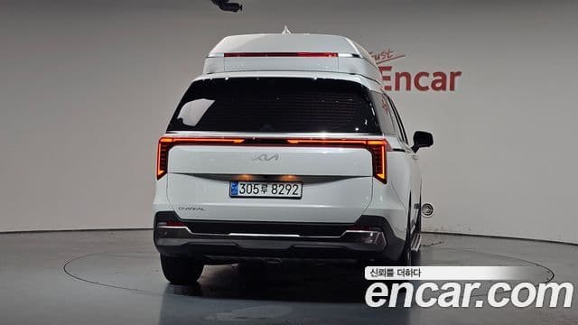 Kia Carnival 2024 — ფოტო 4/20