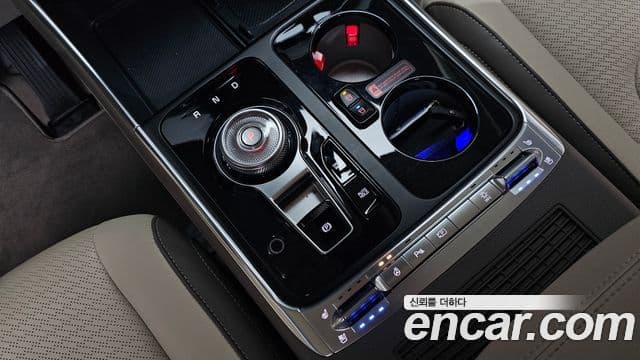 Kia Carnival 2024 — ფოტო 9/20