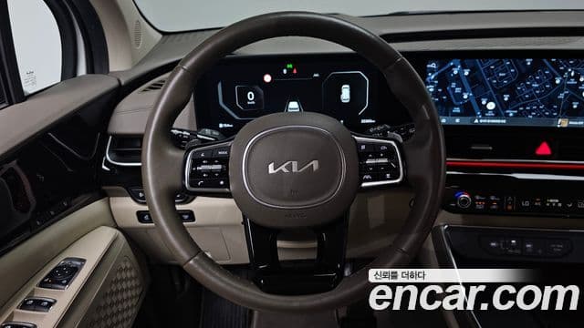 Kia Carnival 2024 — ფოტო 13/20