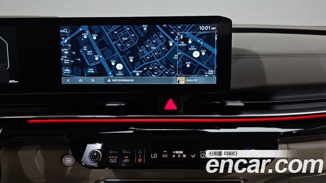 Kia Carnival 2024 — ფოტო 14/20