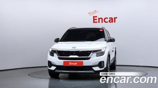 Kia Seltos 2021 — ფოტო 3/20