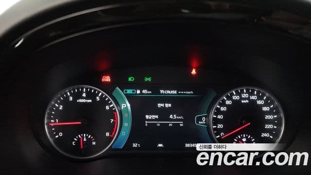 Kia Seltos 2021 — ფოტო 8/20