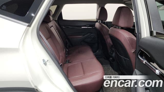 Kia Seltos 2021 — ფოტო 11/20