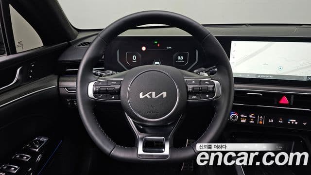 Kia K5 2024 — фото 14 из 20
