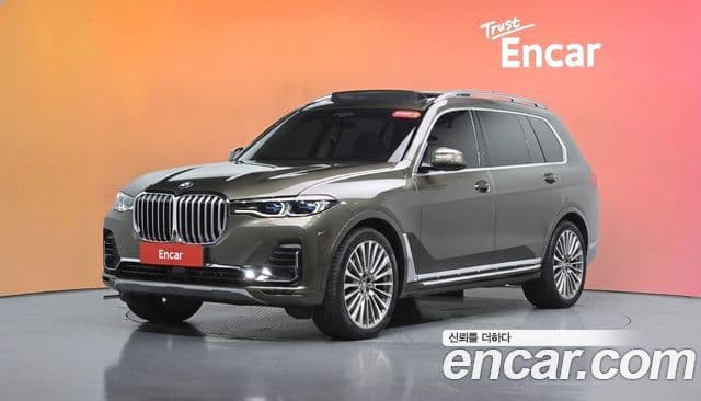 BMW X7 2022 — Фото 1/20