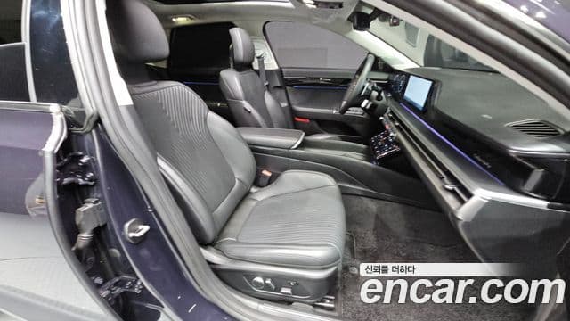 Hyundai Grandeur 2022 — ფოტო 11/20