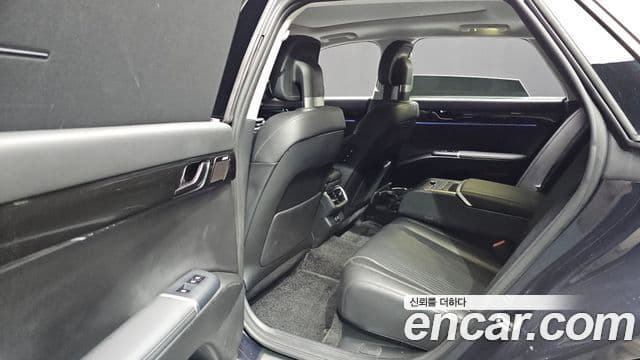 Hyundai Grandeur 2022 — ფოტო 12/20