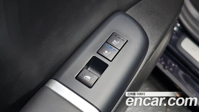 Hyundai Grandeur 2022 — ფოტო 19/20