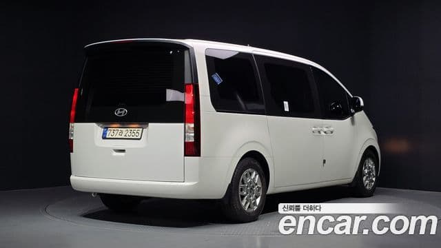 Hyundai Staria 2025 — ფოტო 2/20