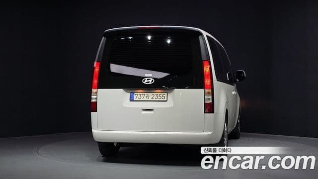 Hyundai Staria 2025 — ფოტო 4/20