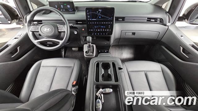 Hyundai Staria 2025 — ფოტო 7/20
