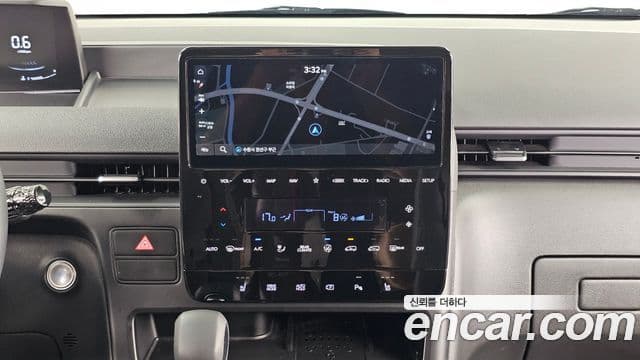 Hyundai Staria 2025 — ფოტო 14/20
