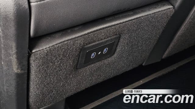 Hyundai Staria 2025 — ფოტო 19/20