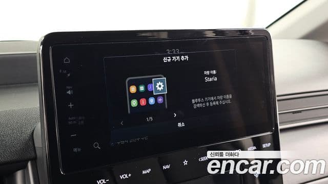 Hyundai Staria 2025 — Photo 28/35