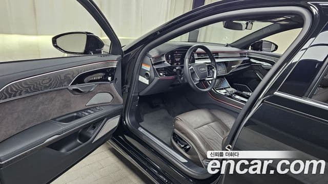 Audi A8 2023 — ფოტო 9/20