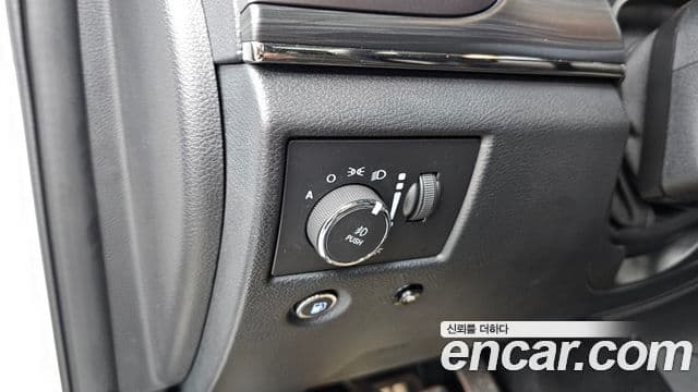 Jeep Grand Cherokee 2020 — Фото 19/20