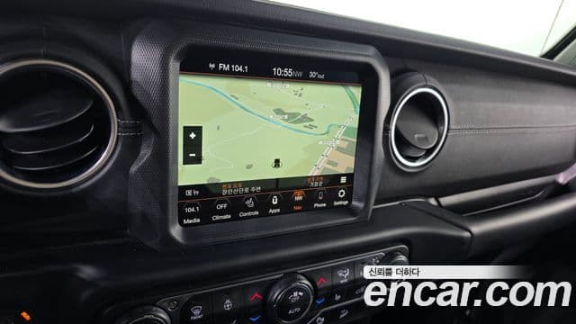 Jeep Wrangler 2019 — ფოტო 5/34
