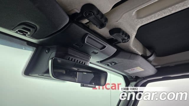 Jeep Wrangler 2019 — ფოტო 14/34