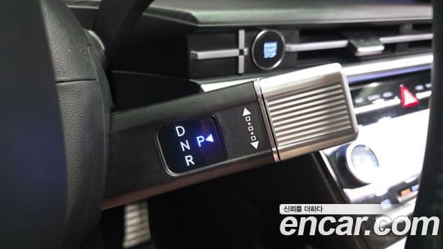Hyundai Santa Fe 2023 — Şəkil 9/20