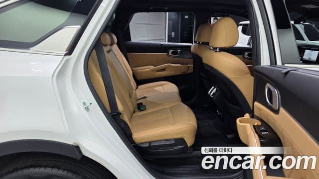 Kia Sorento 2021 — Фото 12/20