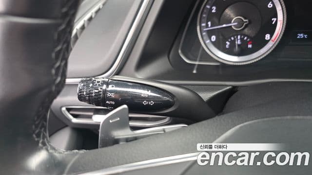 Hyundai Sonata Hybrid 2020 — Photo 9/30