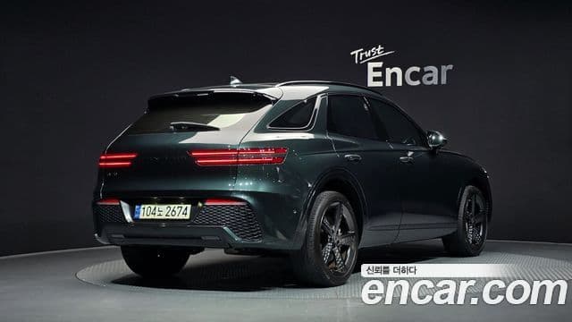 Genesis GV70 2021 — Şəkil 2/20