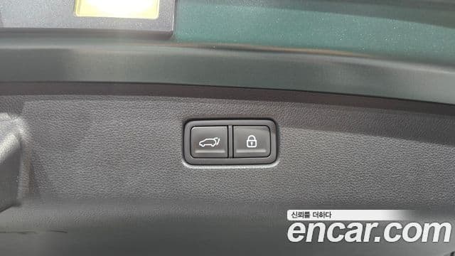 Genesis GV70 2021 — Şəkil 18/20