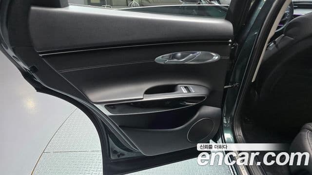 Genesis GV70 2021 — Photo 10/35