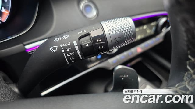 Genesis GV70 2021 — Photo 26/35