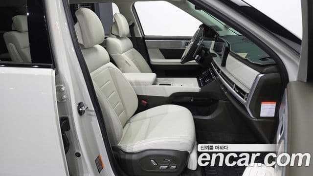 Hyundai Santa Fe 2024 — ფოტო 11/20