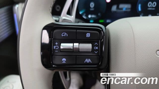 Hyundai Santa Fe 2024 — ფოტო 16/20