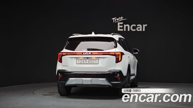 Kia Seltos 2023 — Şəkil 4/20
