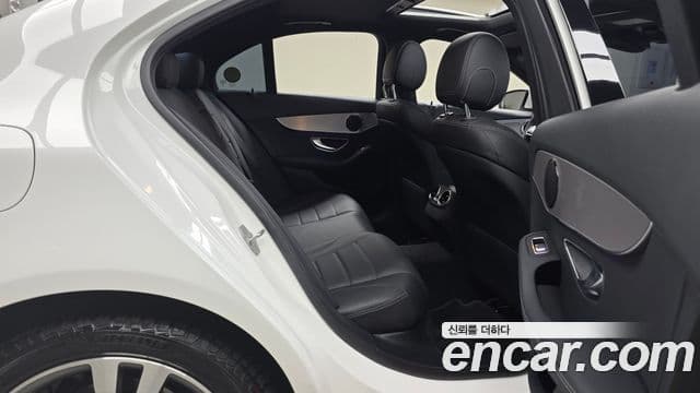 Mercedes-Benz C-Class 2020 — ფოტო 11/20