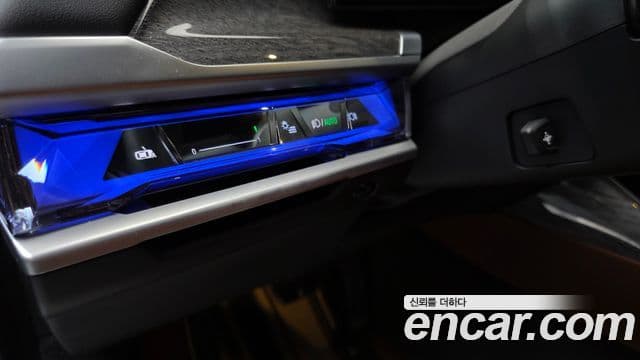 BMW i7 2023 — ფოტო 2/30