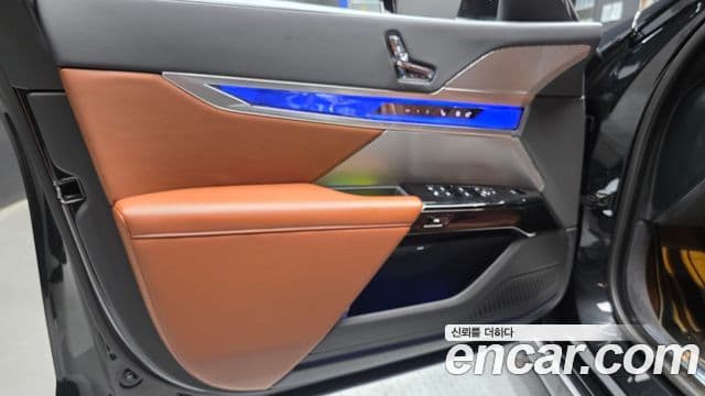 BMW i7 2023 — ფოტო 5/30