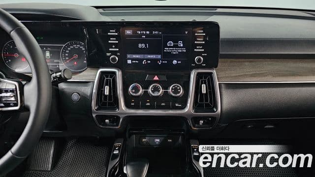 Kia Sorento 2021 — Şəkil 12/20